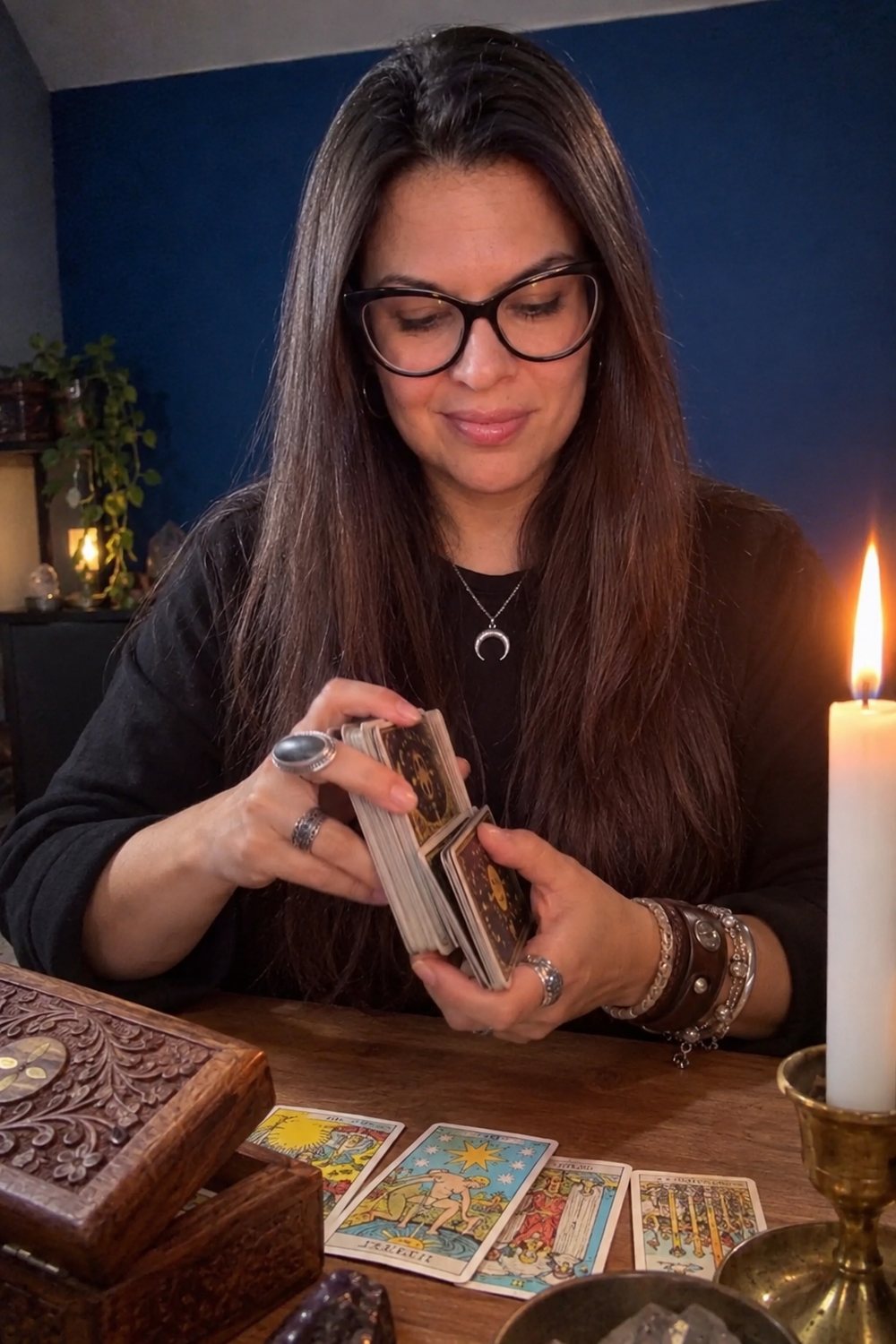 Amani shuffling her cards